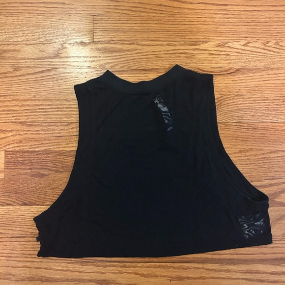 Lululemon Athletica Black Soft Mesh Cropped Tank - Picture 3 of 5